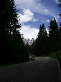 pordoiP5290137.jpg (32248 bytes)