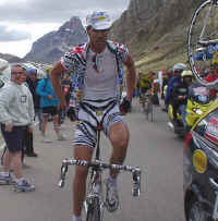 pordoi_cipoP5290191.jpg (44047 bytes)